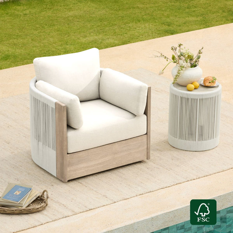 Chaise pivotante d'extérieur en corde de bois d'acacia Clover