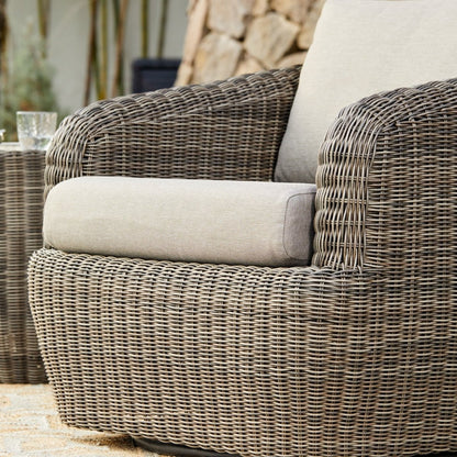 outdoor patio chair